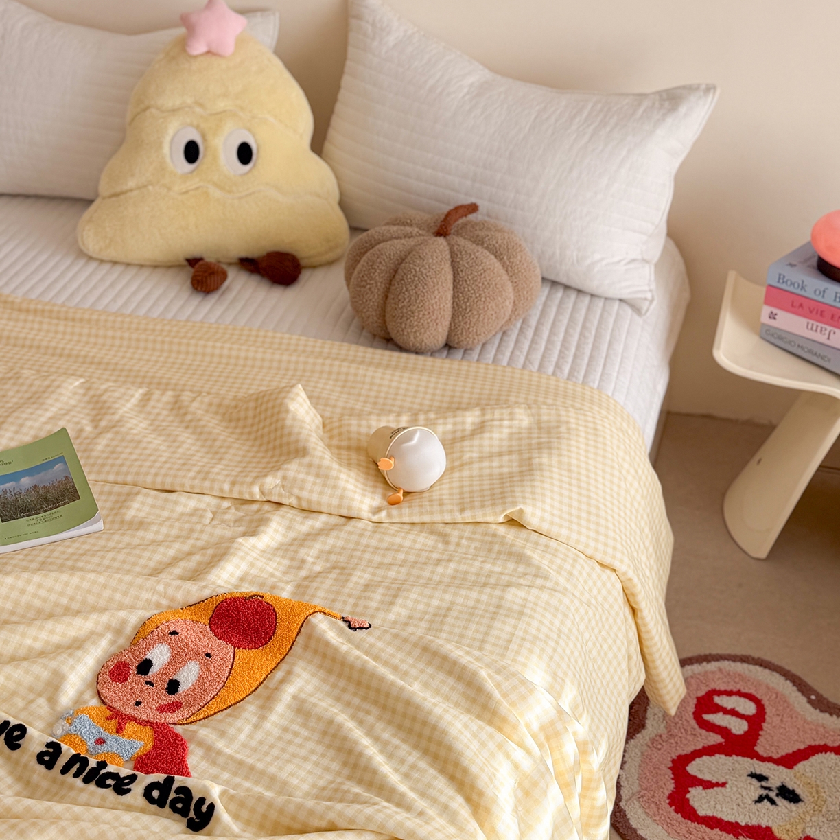 91家纺网 家纺一手货源 找家纺 有货 2026新款全棉双层纱毛巾绣夏被春秋被被子被芯-森林萌宠 香蕉贝贝