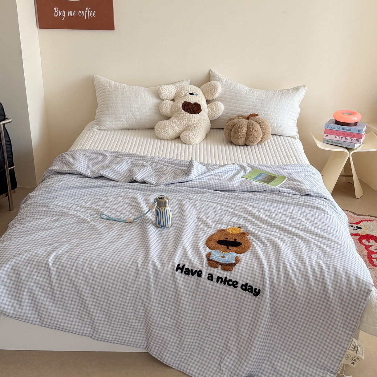 91家纺网 家纺一手货源 找家纺 有货 2026新款全棉双层纱毛巾绣夏被春秋被被子被芯-森林萌宠 佛系水豚