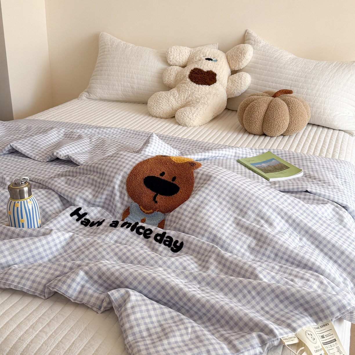 91家纺网 家纺一手货源 找家纺 有货 2026新款全棉双层纱毛巾绣夏被春秋被被子被芯-森林萌宠 佛系水豚