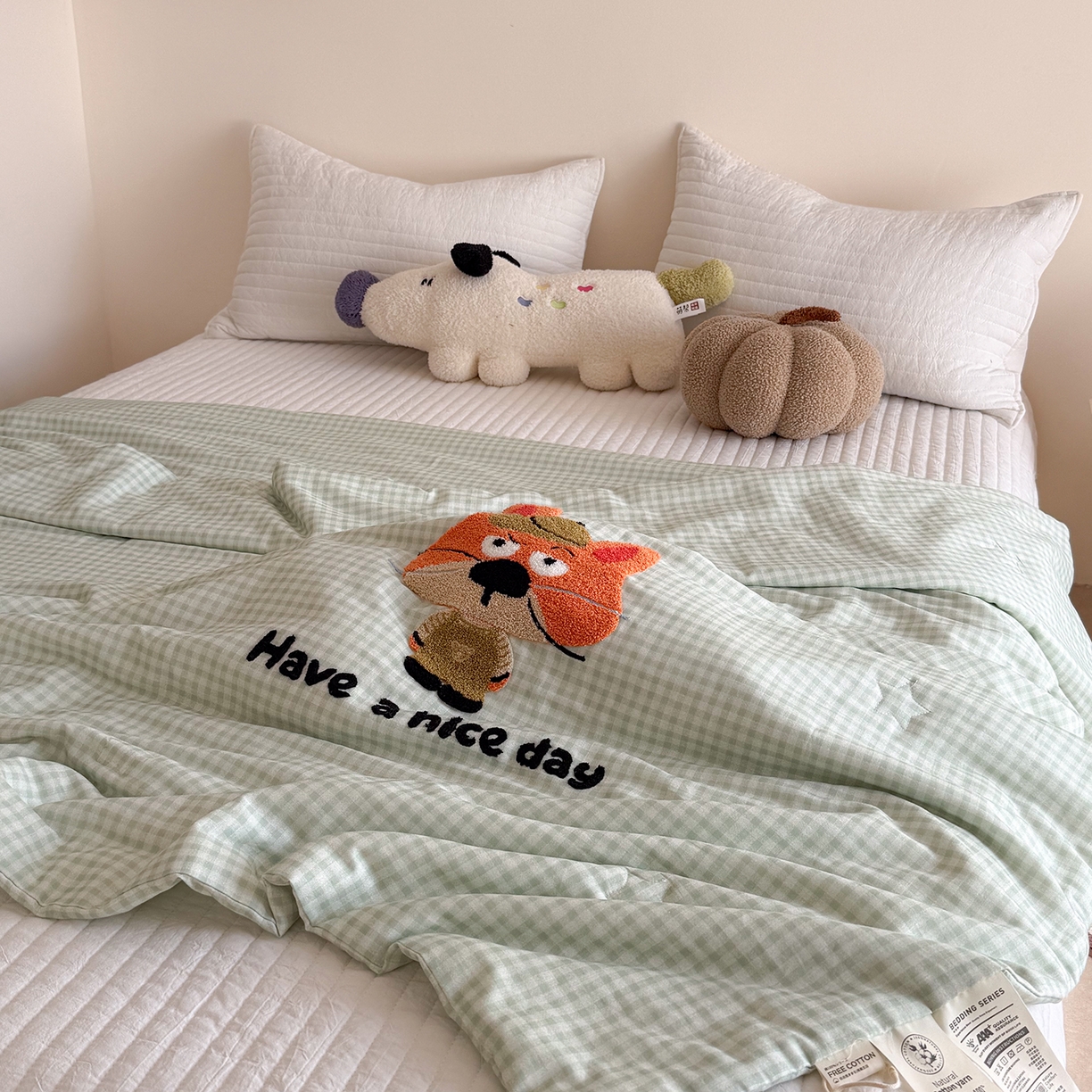 91家纺网 家纺一手货源 找家纺 有货 2026新款全棉双层纱毛巾绣夏被春秋被被子被芯-森林萌宠 狐小狸