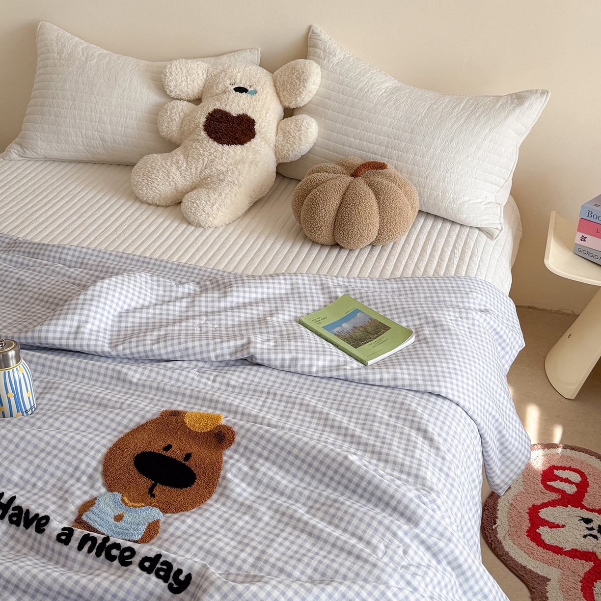 91家纺网 家纺一手货源 找家纺 有货 2026新款全棉双层纱毛巾绣夏被春秋被被子被芯-森林萌宠 佛系水豚