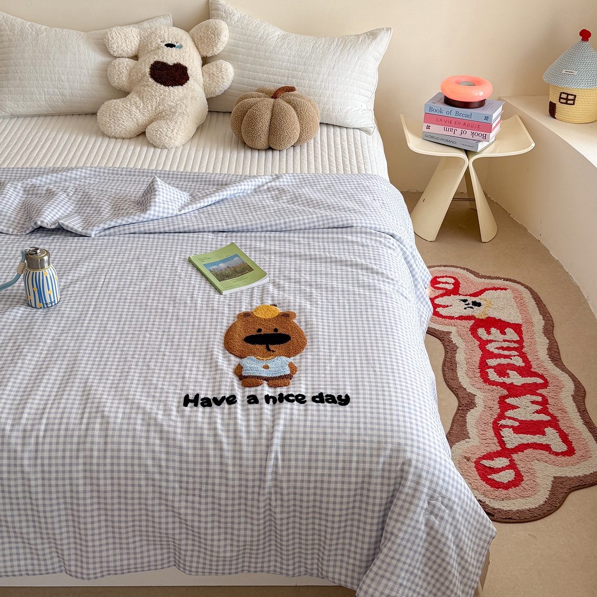 91家纺网 家纺一手货源 找家纺 有货 2026新款全棉双层纱毛巾绣夏被春秋被被子被芯-森林萌宠 佛系水豚