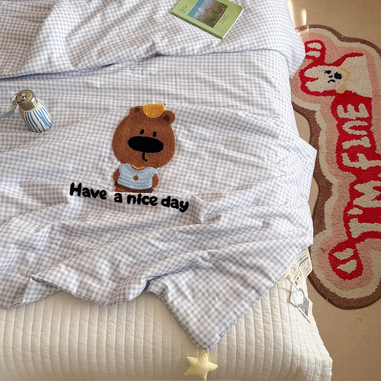 91家纺网 家纺一手货源 找家纺 有货 2026新款全棉双层纱毛巾绣夏被春秋被被子被芯-森林萌宠 佛系水豚