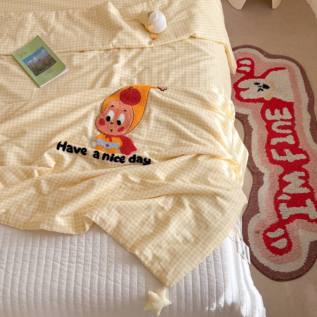 91家纺网 家纺一手货源 找家纺 有货 2026新款全棉双层纱毛巾绣夏被春秋被被子被芯-森林萌宠 香蕉贝贝