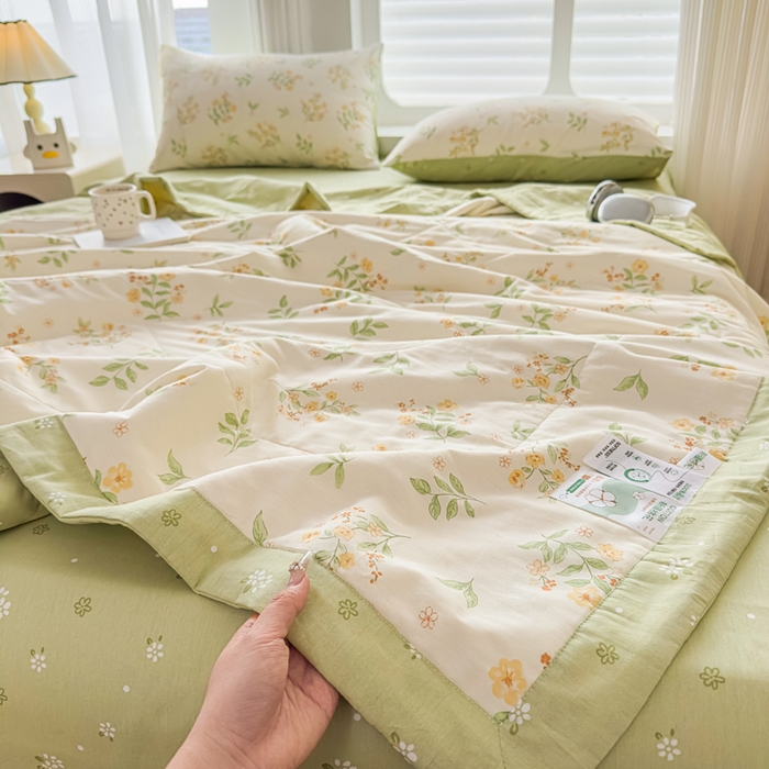 91家纺网 家纺一手货源 找家纺 蓝雀翎 2025新款全棉印花新疆棉花夏被 花样年华