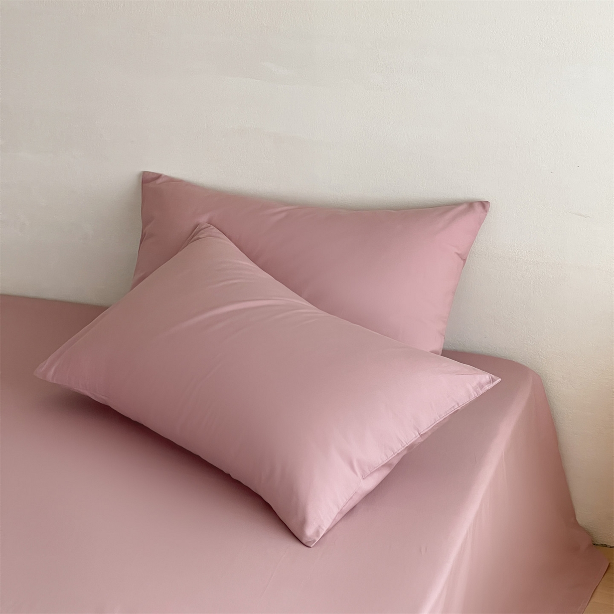 91家纺网 家纺一手货源 找家纺 三味舒屋 2026新款初色系列全棉水洗棉系列单品枕套 蔷薇粉