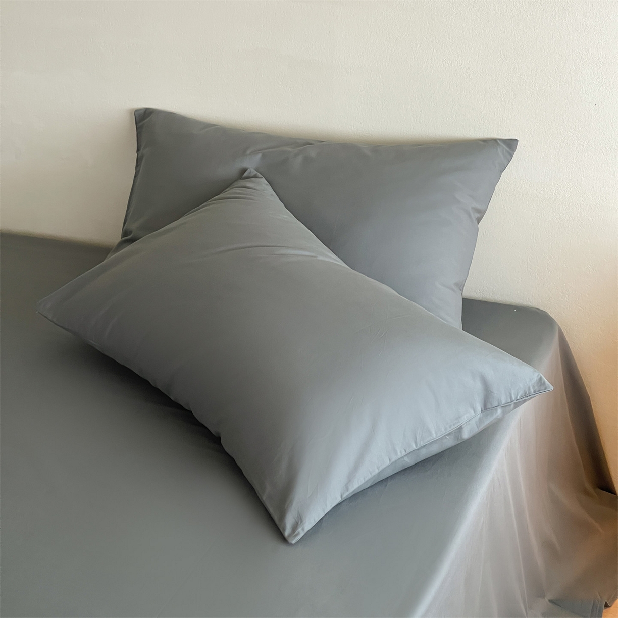 91家纺网 家纺一手货源 找家纺 三味舒屋 2026新款初色系列全棉水洗棉系列单品枕套 石墨灰