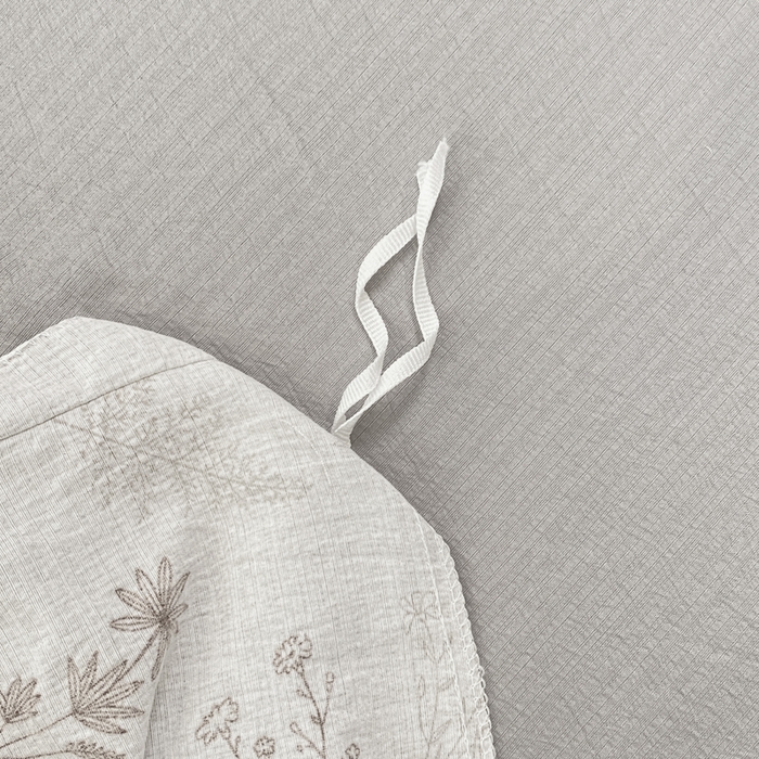 91家纺网 家纺一手货源 找家纺 红日子纺织品 2026春夏云感复古+小清新皱皱纱四件套 摇曳-灰