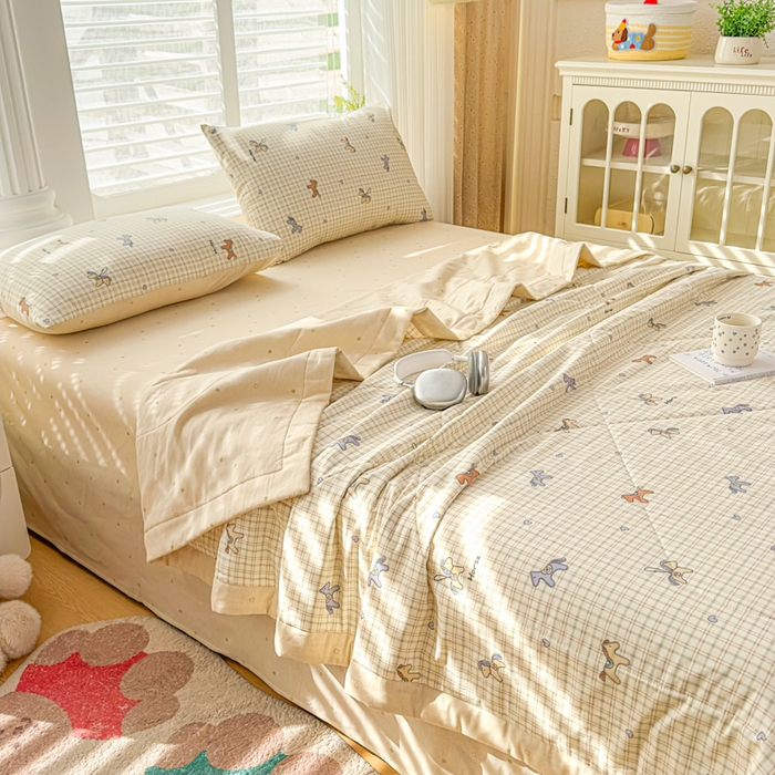 91家纺网 家纺一手货源 找家纺 蓝雀翎 2025新款全棉印花新疆棉花夏被 马到成功