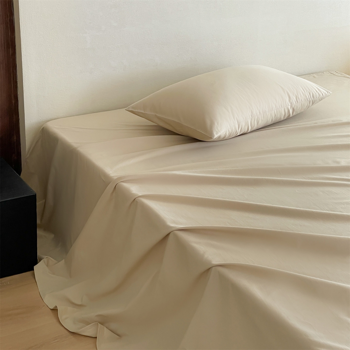 91家纺网 家纺一手货源 找家纺 三味舒屋 2026新款初色系列全棉水洗棉系列单品床单（平台券后单品利润不低于45元/套件利润不低于120元 谢谢配合） 白卡其