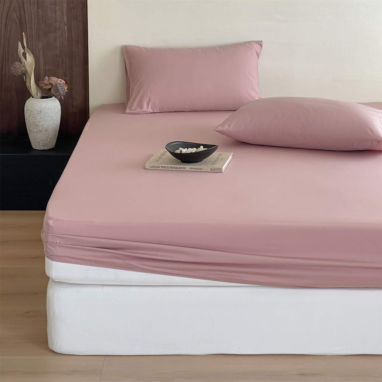 91家纺网 家纺一手货源 找家纺 三味舒屋 2026新款初色系列全棉水洗棉系列单品床笠（平台券后单品利润不低于45元/套件利润不低于120元 谢谢配合） 蔷薇粉