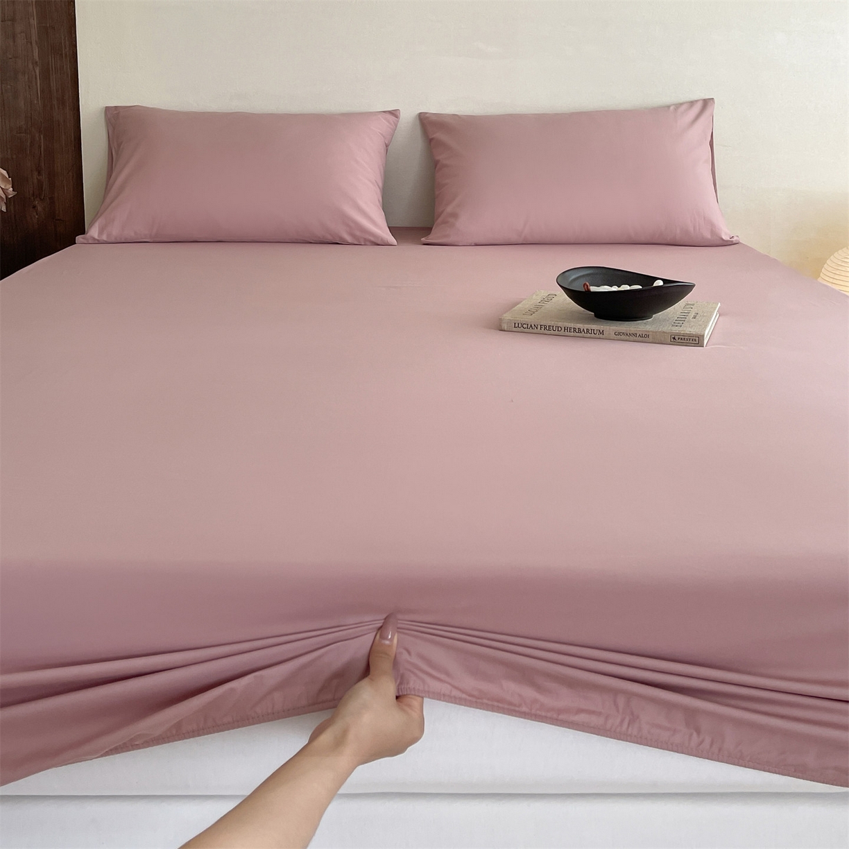 91家纺网 家纺一手货源 找家纺 三味舒屋 2026新款初色系列全棉水洗棉系列单品床笠（平台券后单品利润不低于45元/套件利润不低于120元 谢谢配合） 蔷薇粉