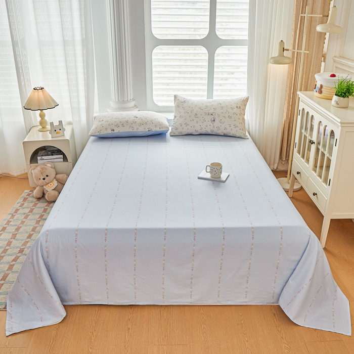 91家纺网 家纺一手货源 找家纺  蓝雀翎 2025新款全棉印花新疆棉花夏被 觅时光-蓝