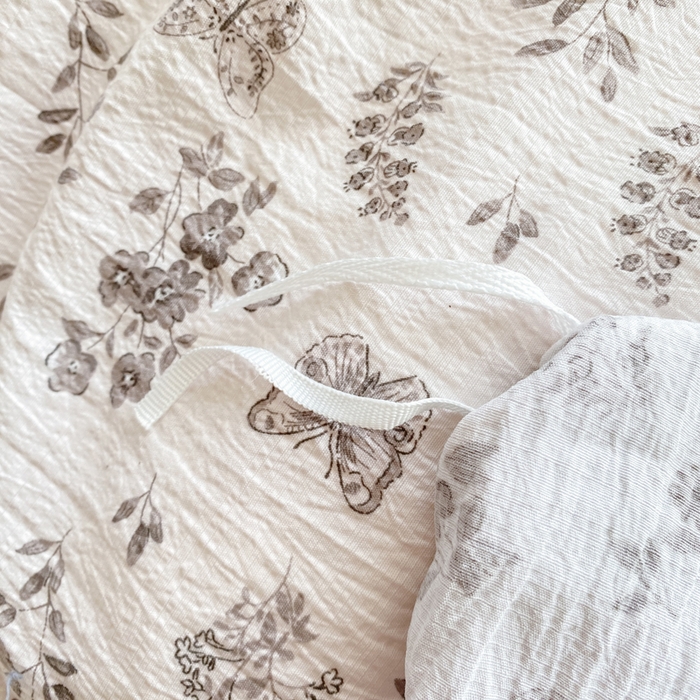 91家纺网 家纺一手货源 找家纺 红日子纺织品 2026春夏云感复古+小清新皱皱纱四件套 浮梦花影