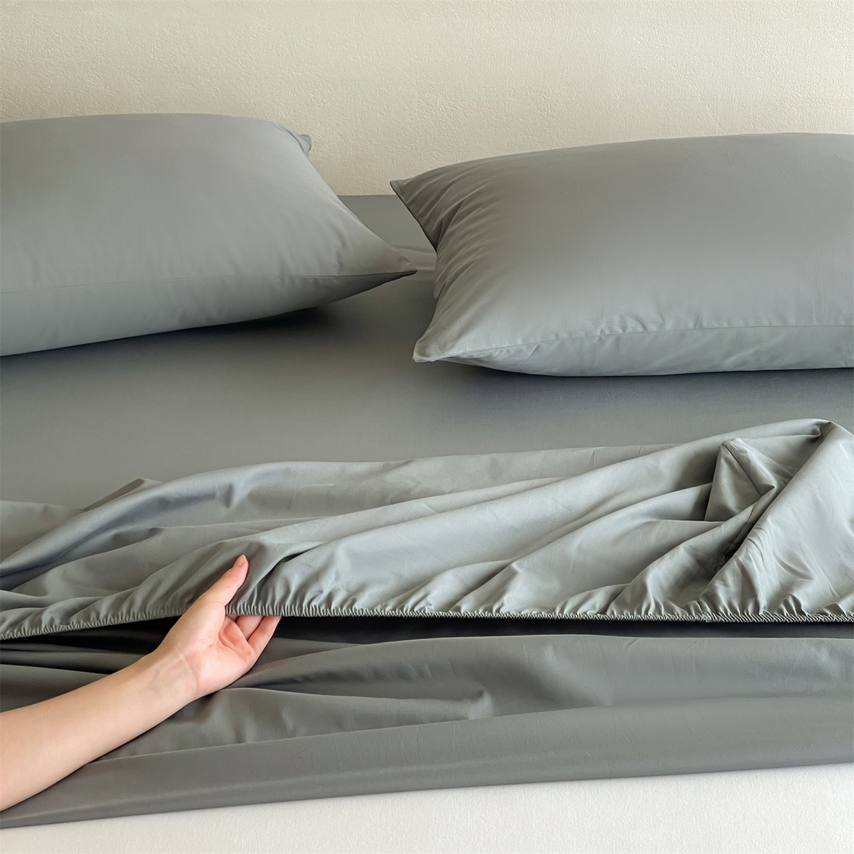 91家纺网 家纺一手货源 找家纺 三味舒屋 2026新款初色系列全棉水洗棉系列单品床笠（平台券后单品利润不低于45元/套件利润不低于120元 谢谢配合） 石墨灰