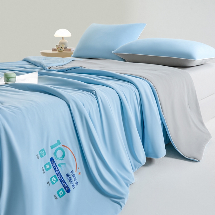 91家纺网 家纺一手货源 找家纺 宝士康家纺 2026春夏新款10A抗菌凉感丝夏被夏凉被空调被 天蓝云灰