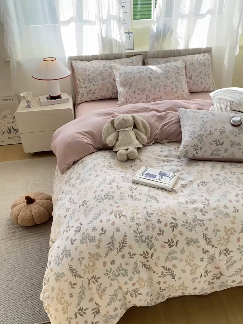 91家纺网 家纺一手货源 找家纺 红日子纺织品 2026春夏云感复古+小清新皱皱纱四件套 秘密花园