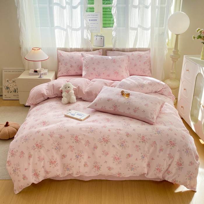 91家纺网 家纺一手货源 找家纺 红日子纺织品 2026春夏云感复古+小清新皱皱纱四件套 蔷薇序曲