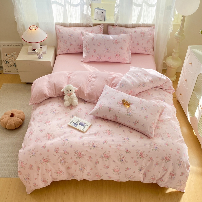 91家纺网 家纺一手货源 找家纺 红日子纺织品 2026春夏云感复古+小清新皱皱纱四件套 蔷薇序曲