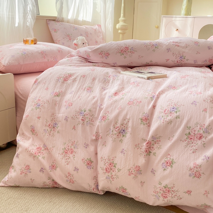 91家纺网 家纺一手货源 找家纺 红日子纺织品 2026春夏云感复古+小清新皱皱纱四件套 蔷薇序曲