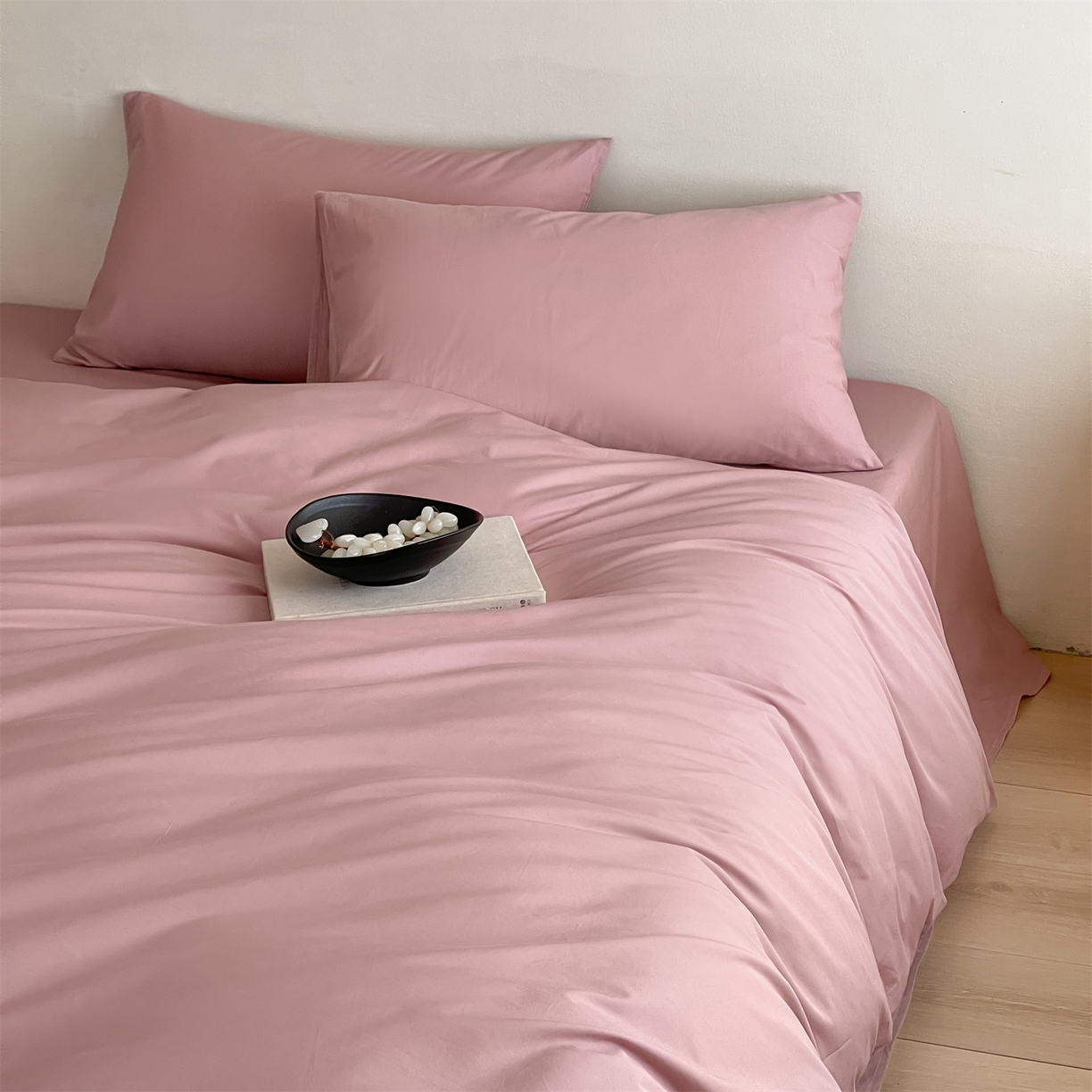 91家纺网 家纺一手货源 找家纺 三味舒屋 2026新款初色系列全棉水洗棉系列四件套（平台券后单品利润不低于45元/套件利润不低于120元 谢谢配合) 蔷薇粉