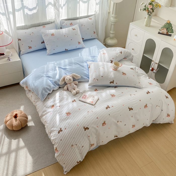 91家纺网 家纺一手货源 找家纺 红日子纺织品 2026春夏云感复古+小清新皱皱纱四件套 童年木马