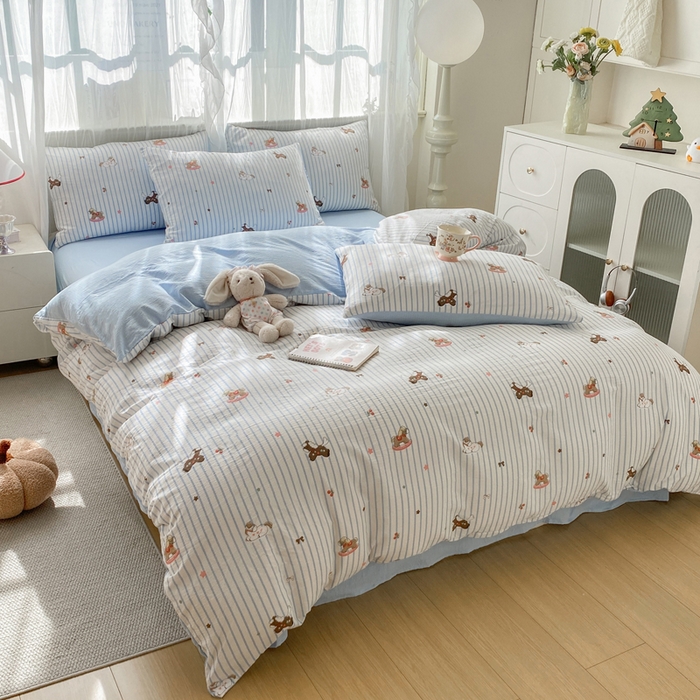 91家纺网 家纺一手货源 找家纺 红日子纺织品 2026春夏云感复古+小清新皱皱纱四件套 童年木马