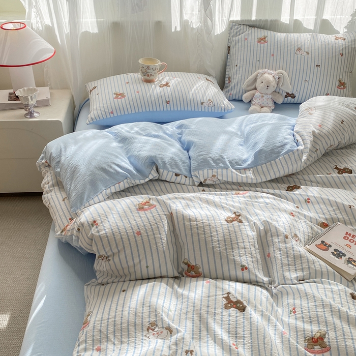 91家纺网 家纺一手货源 找家纺 红日子纺织品 2026春夏云感复古+小清新皱皱纱四件套 童年木马