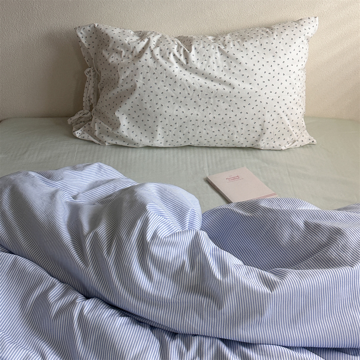 91家纺网 家纺一手货源 找家纺 （总）恋恋三季 2026新款40支纯棉绑带款四件套-星蓝冰绿系列（会员-5控价178/218/238）