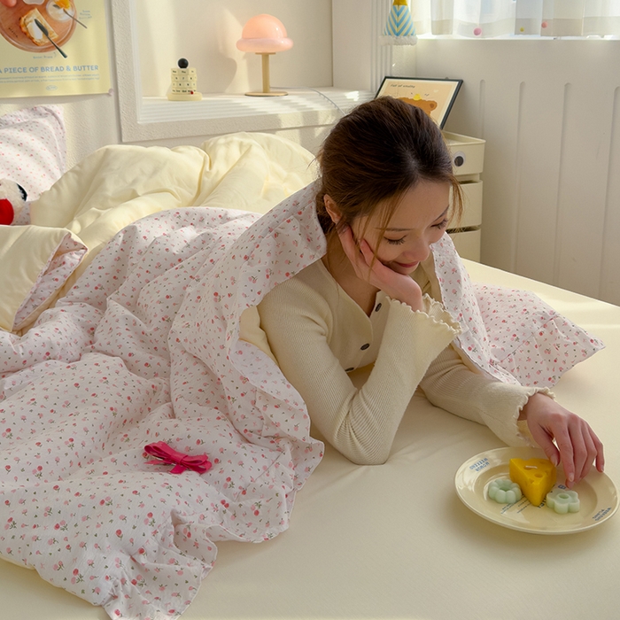 91家纺网 家纺一手货源 找家纺 默忆 2026新款A类韩版花边木棉夏被夏凉被空调被被子被芯 花漾