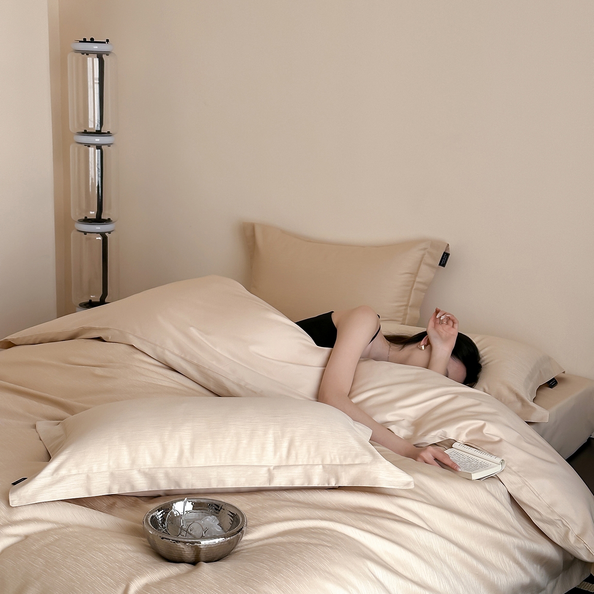 91家纺网 家纺一手货源 找家纺 三味舒屋 2026新款长绒棉全棉提花四件套-尼亚系列拍法二 尼亚星光金