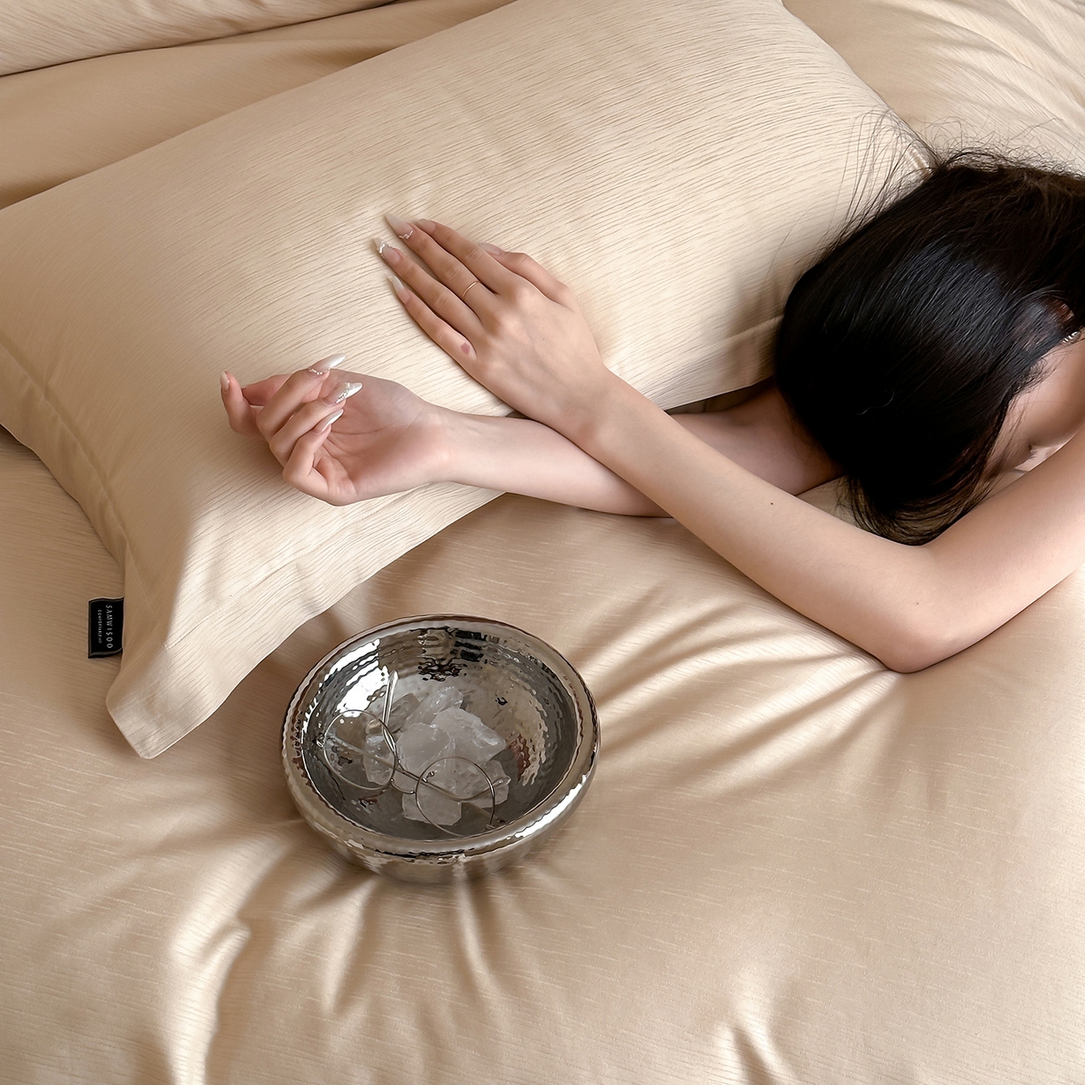 91家纺网 家纺一手货源 找家纺 三味舒屋 2026新款长绒棉全棉提花四件套-尼亚系列拍法二 尼亚星光金