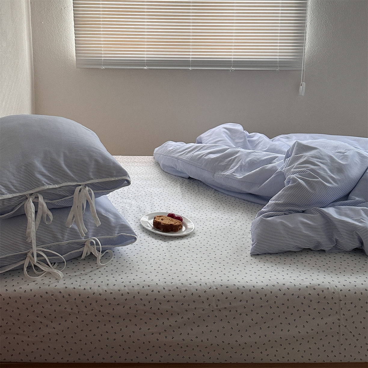 91家纺网 家纺一手货源 找家纺 （总）恋恋三季 2026新款40支纯棉绑带款四件套-星蓝霜糖系列 （套件会员-5 全平台控价：188/228/248 ）