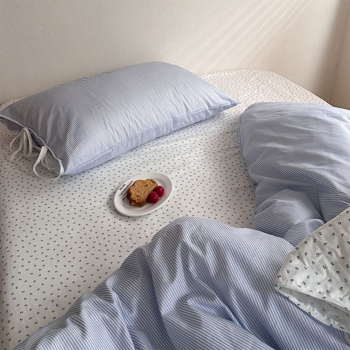 91家纺网 家纺一手货源 找家纺 （总）恋恋三季 2026新款40支纯棉绑带款四件套-星蓝霜糖系列 （套件会员-5 全平台控价：188/228/248 ）