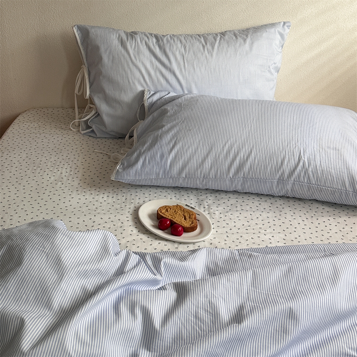 91家纺网 家纺一手货源 找家纺 （总）恋恋三季 2026新款40支纯棉绑带款四件套-星蓝霜糖系列 （套件会员-5 全平台控价：188/228/248 ）