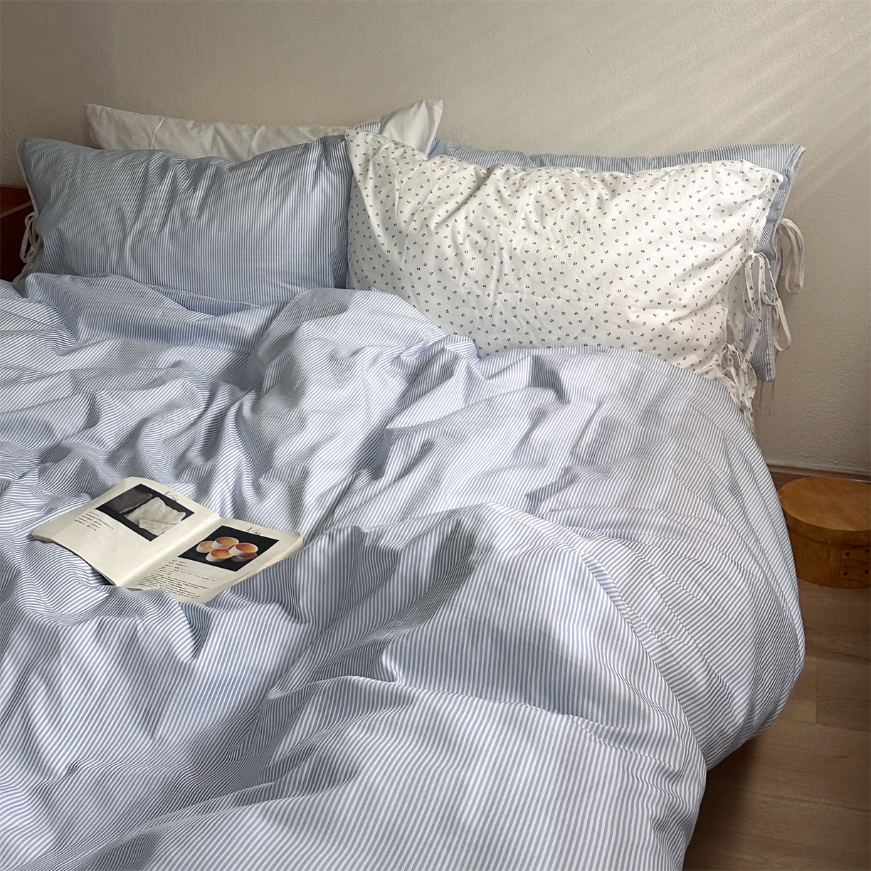 91家纺网 家纺一手货源 找家纺 恋恋三季 2026新款40支纯棉绑带款四件套-星蓝霜糖系列 （套件会员-5 全平台控价：188/228/248 ） 星蓝霜糖【枕套混搭霜糖】