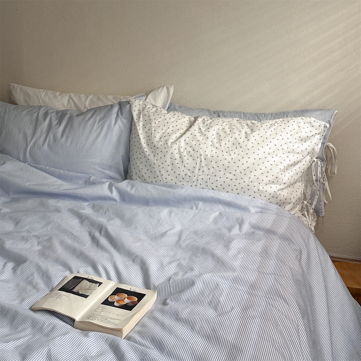 91家纺网 家纺一手货源 找家纺 恋恋三季 2026新款40支纯棉绑带款四件套-星蓝霜糖系列 （套件会员-5 全平台控价：188/228/248 ） 星蓝霜糖【枕套混搭霜糖】