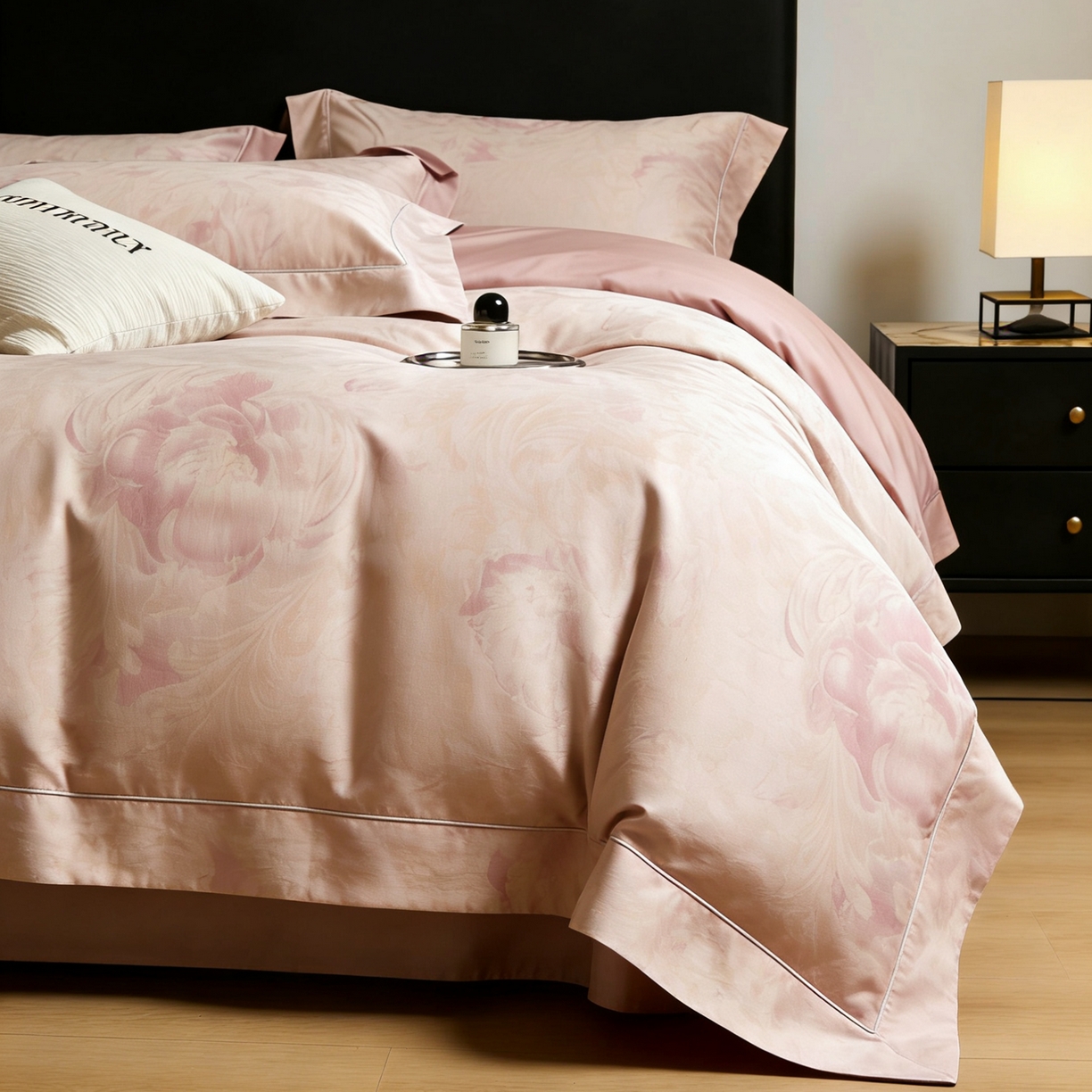 91家纺网 家纺一手货源 找家纺 淳绵家居 2026新款色织提花四件套 花漾 海棠红