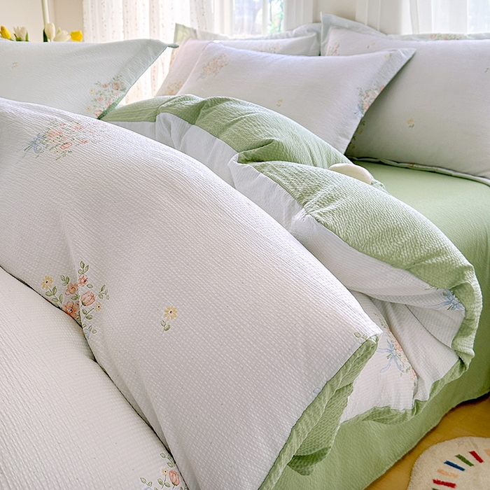 91家纺网 家纺一手货源 找家纺 家贝爱 2026新款轻氧泡泡棉被套 春日时光