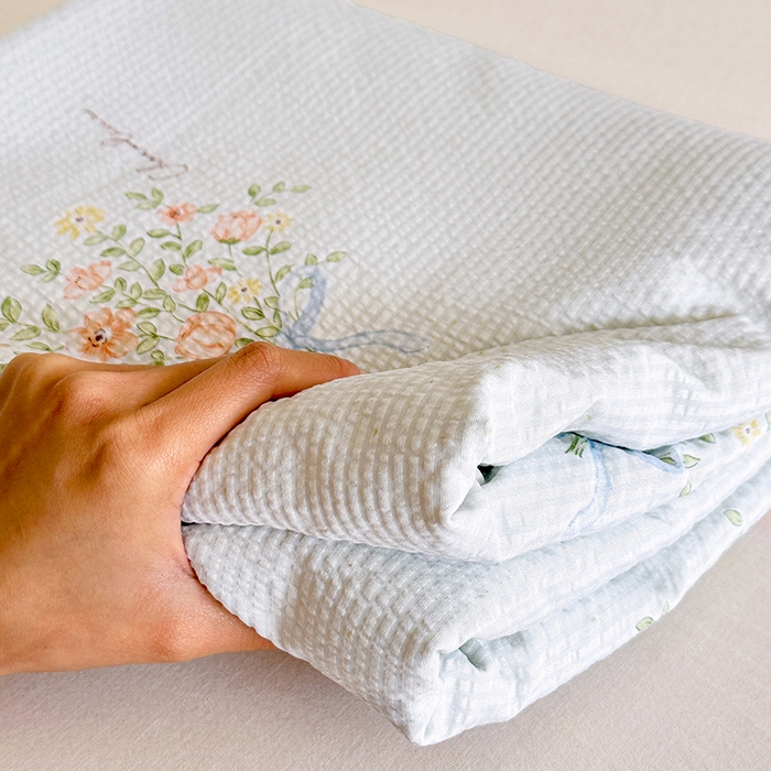 91家纺网 家纺一手货源 找家纺 家贝爱 2026新款轻氧泡泡棉被套 春日时光