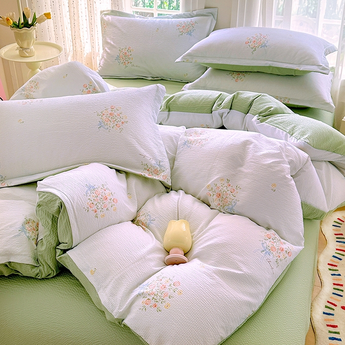 91家纺网 家纺一手货源 找家纺 家贝爱 2026新款轻氧泡泡棉被套 春日时光