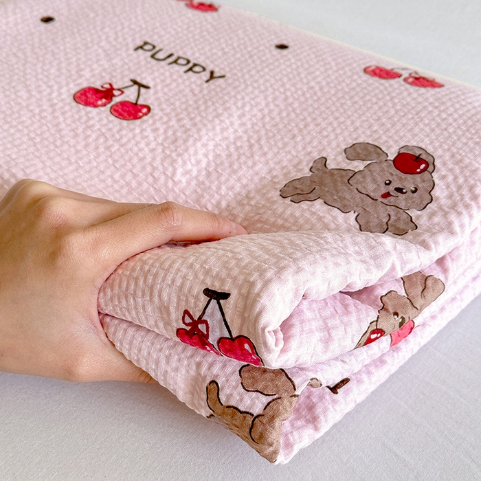 91家纺网 家纺一手货源 找家纺 家贝爱 2026新款轻氧泡泡棉被套 桃之夭夭