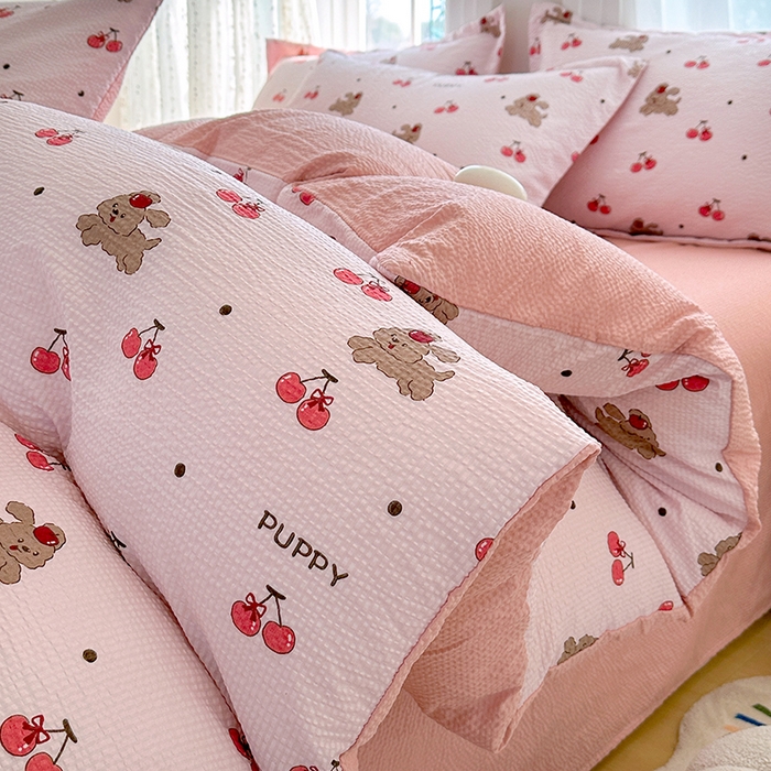 91家纺网 家纺一手货源 找家纺 家贝爱 2026新款轻氧泡泡棉被套 桃之夭夭