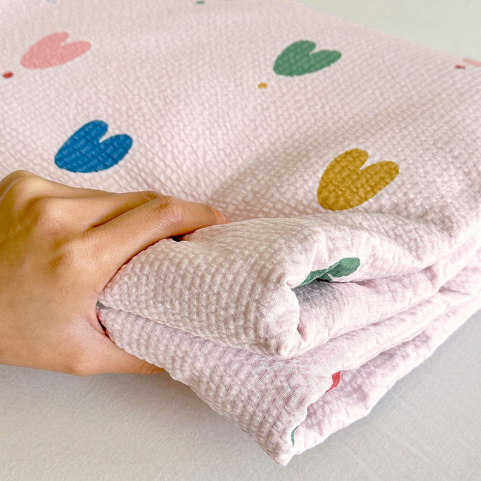 91家纺网 家纺一手货源 找家纺 家贝爱 2026新款轻氧泡泡棉被套 一见倾心