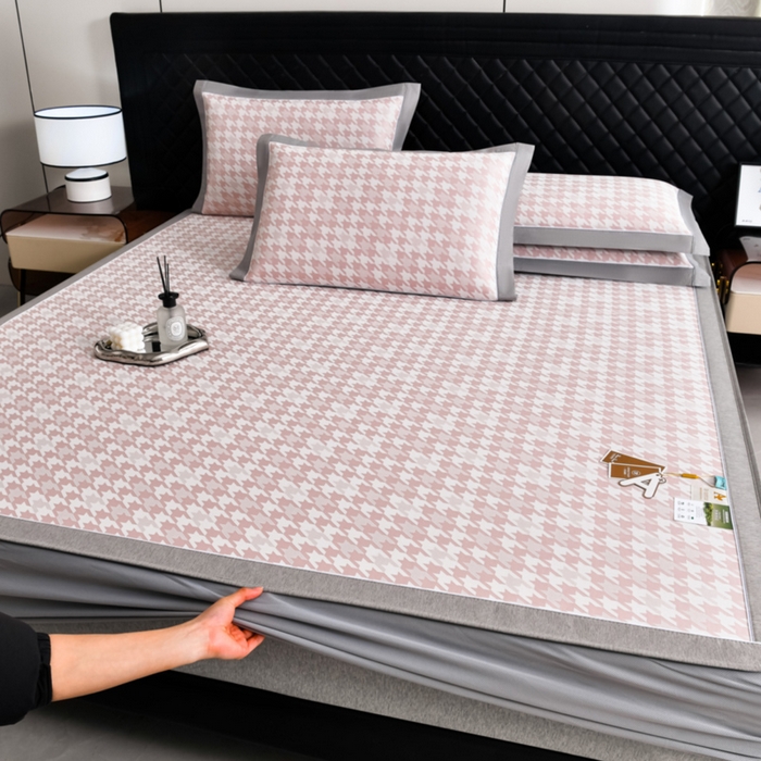 91家纺网 家纺一手货源 找家纺 小牛席业 2026新款PE千鸟格凉感冰丝席系列（床笠款） 粉色