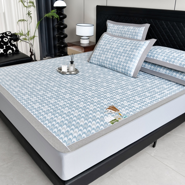 91家纺网 家纺一手货源 找家纺 小牛席业 2026新款PE千鸟格凉感冰丝席系列（床笠款） 蓝色