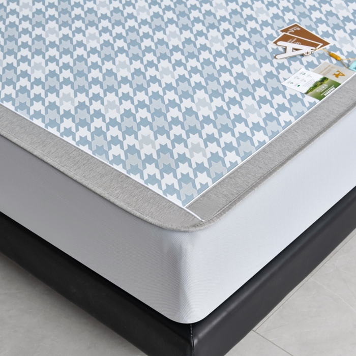 91家纺网 家纺一手货源 找家纺 小牛席业 2026新款PE千鸟格凉感冰丝席系列（床笠款） 蓝色