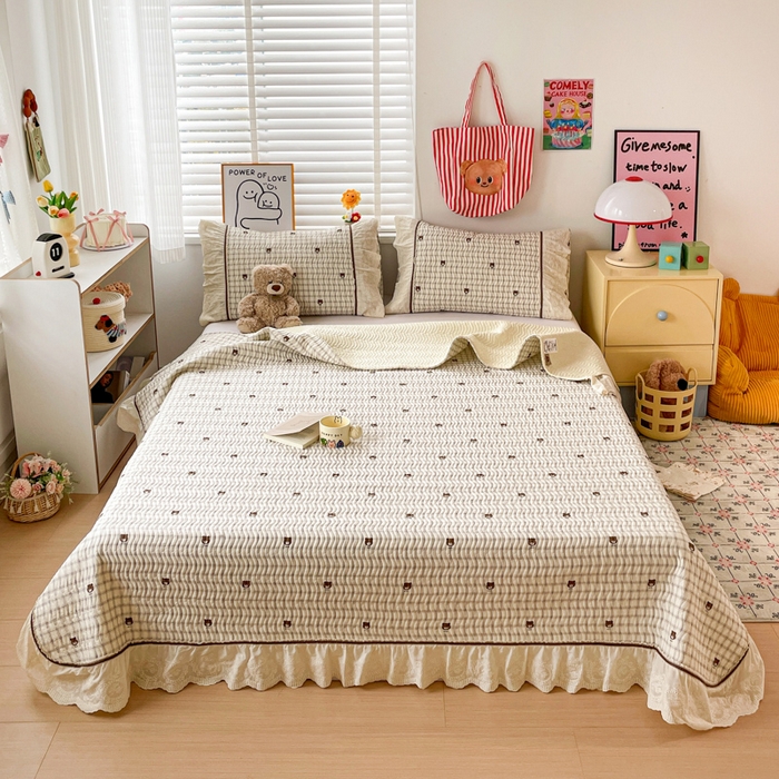 91家纺网 家纺一手货源 找家纺 岚吉家纺 2026年新款A类法式全棉花边床盖三件套四件套 格子熊