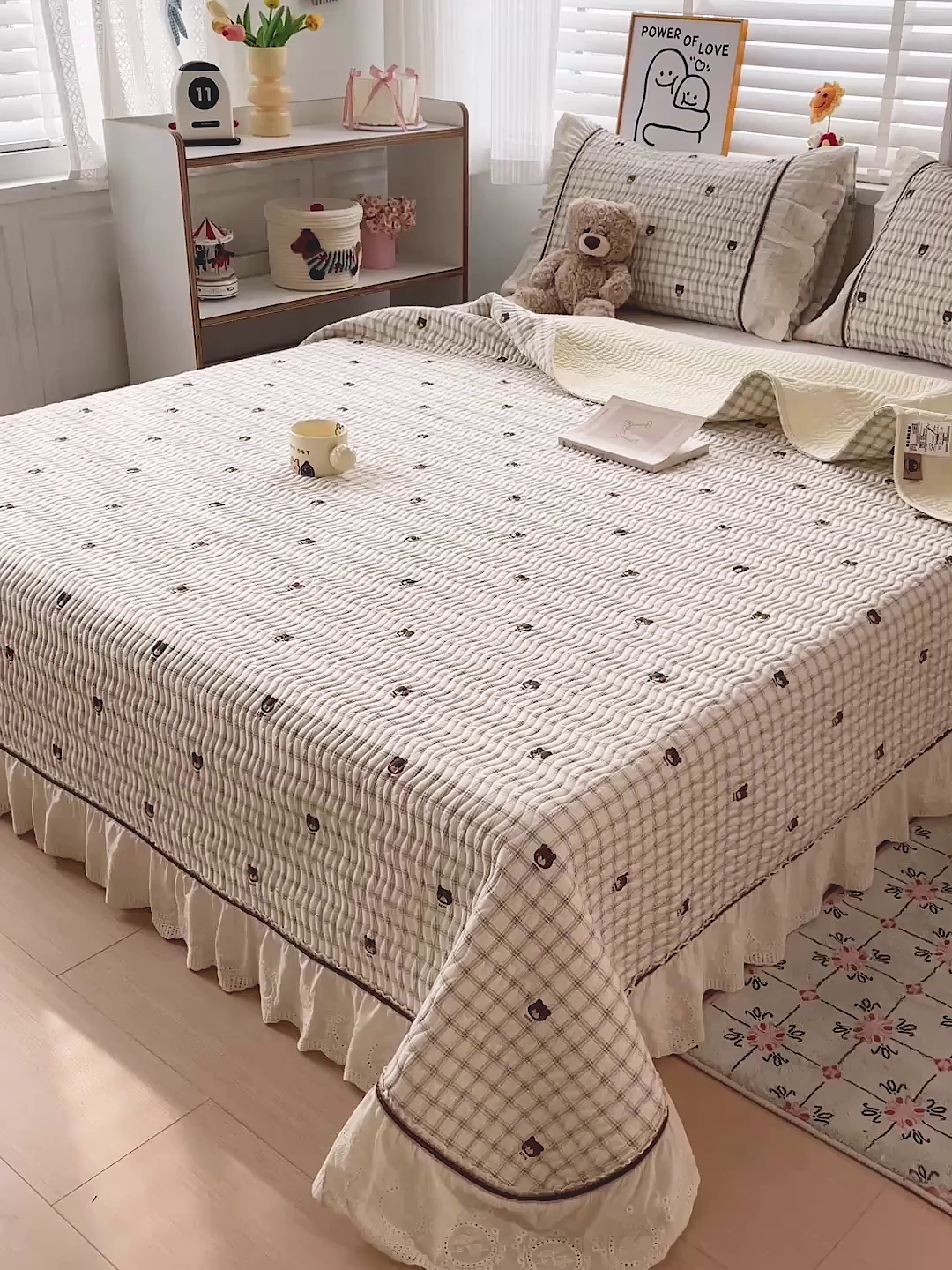 91家纺网 家纺一手货源 找家纺 岚吉家纺 2026年新款A类法式全棉花边床盖三件套四件套 格子熊