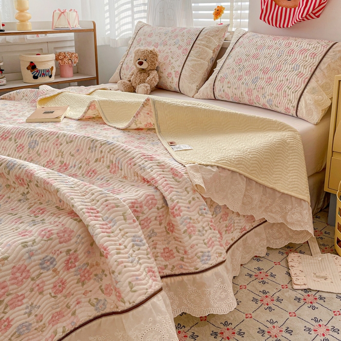 91家纺网 家纺一手货源 找家纺 岚吉家纺 2026年新款A类法式全棉花边床盖三件套四件套 花园-粉